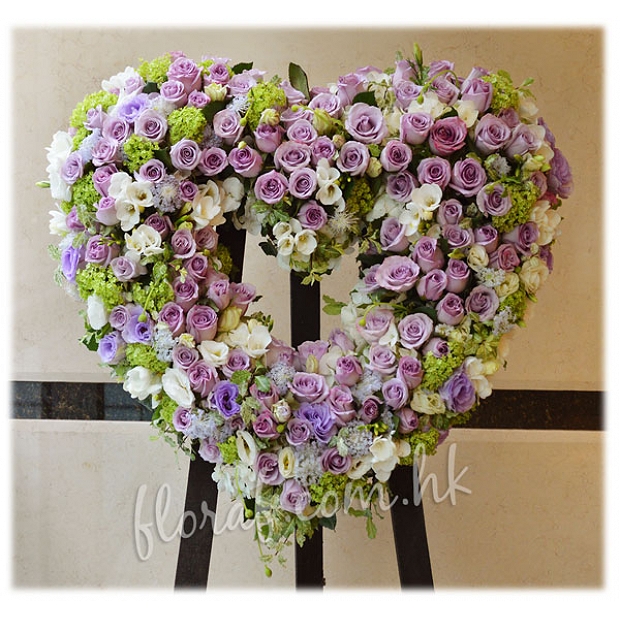 f56 肯雅紫色玫瑰 心型白事花圈
